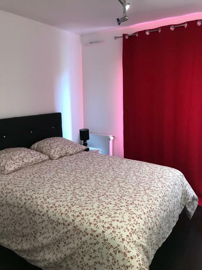 chambre d'hote Disneyland esprit Bussy-Saint-Georges Extérieur photo